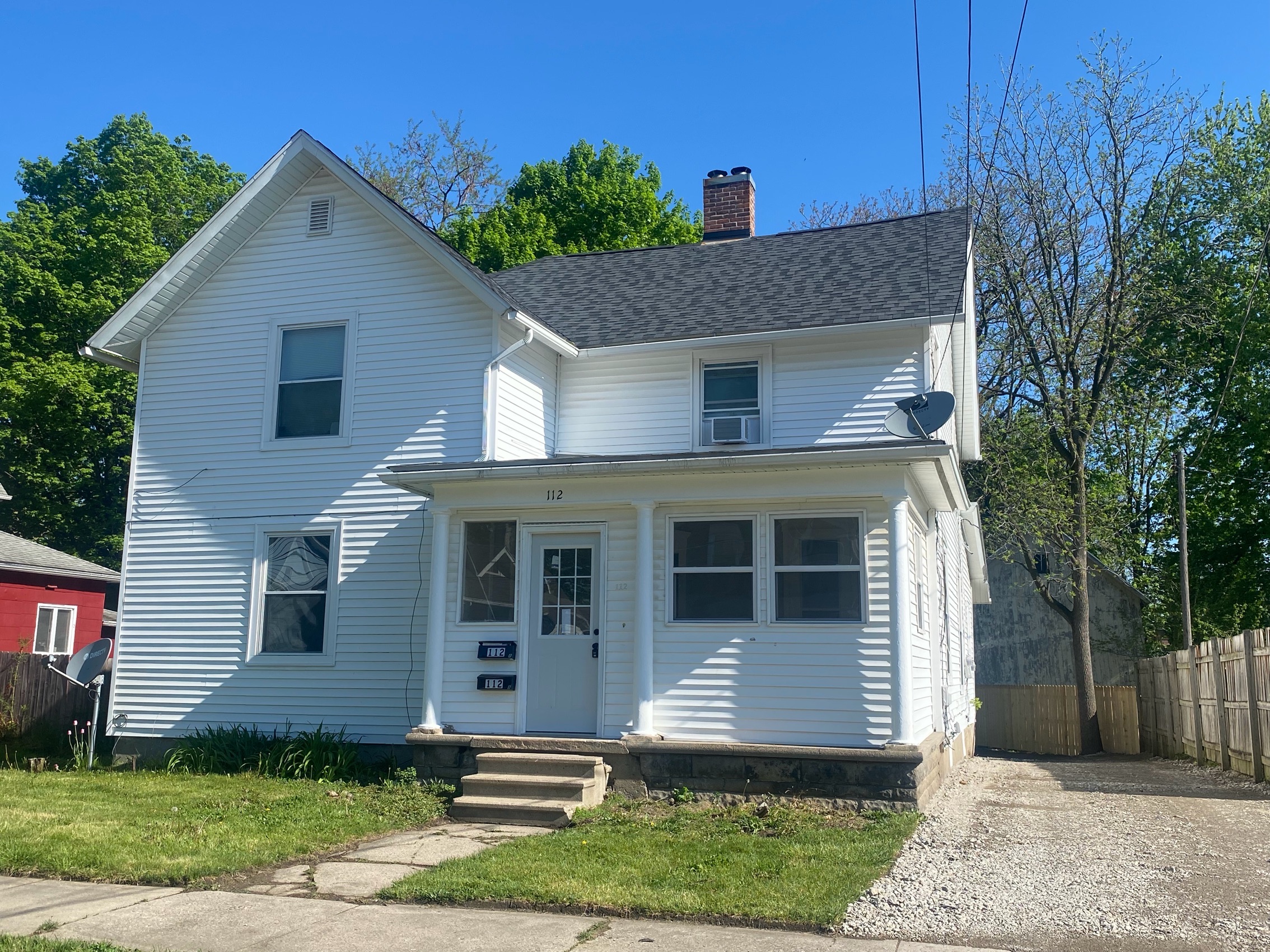 112 W. Stoddard St. Apt1