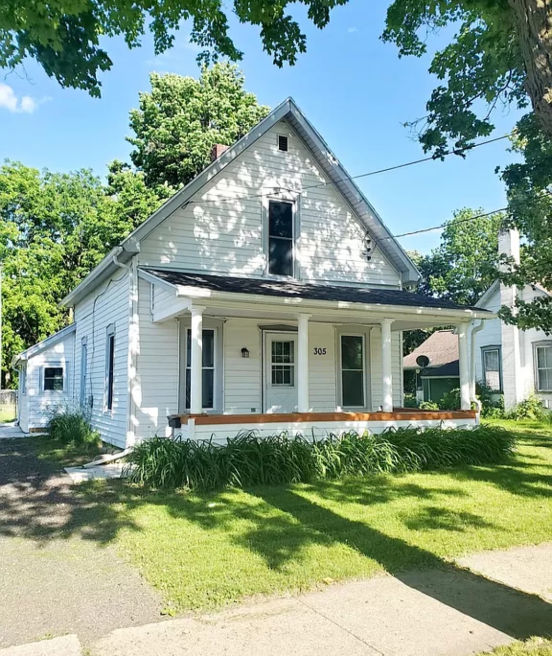 305 Pearl Street